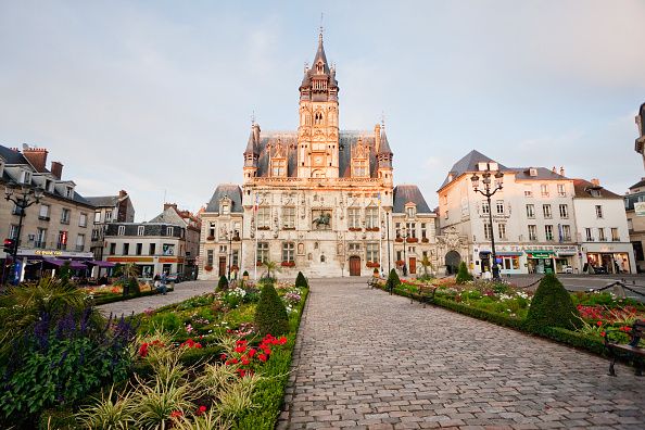 Compiègne - Compiègne, the jewel city of Picardie, combines architectural elegance, Napoleon's memories and green landscapes to explore.